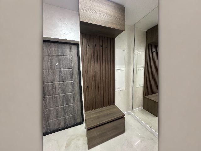 Шафа у передпокій