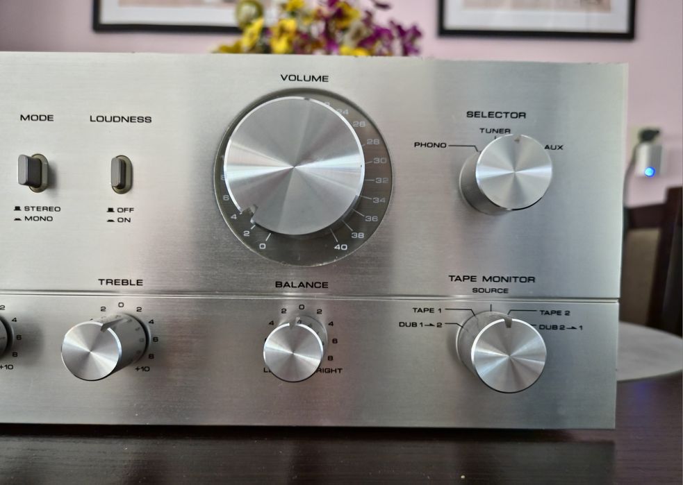 Akai AM-2450 srebrny