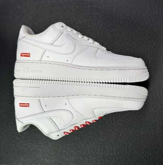 Nike Air Force 1 Low Supreme White R.43