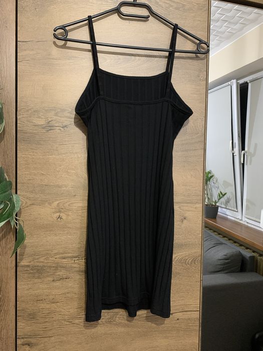 Krótka czarna sukienka XS
