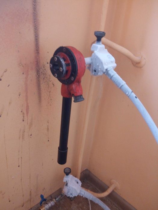 Wymiana grzejników zamrażanie  rur grzejnika hydraulik GAZOWNIK gaz