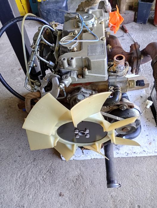 Silnik Perkins 403d-11 mini  koparka agregat kompresor