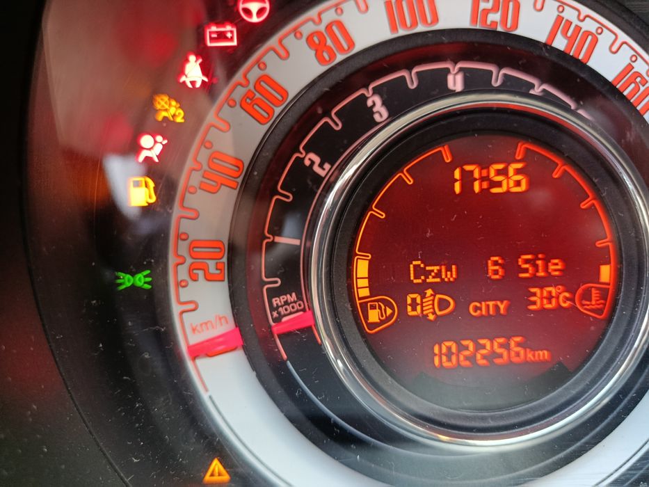 Fiat 500 gaz 2014 r  1.2  klima 105 tys km lodz