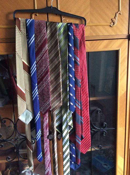 ПРОДАМ мужские галстуки