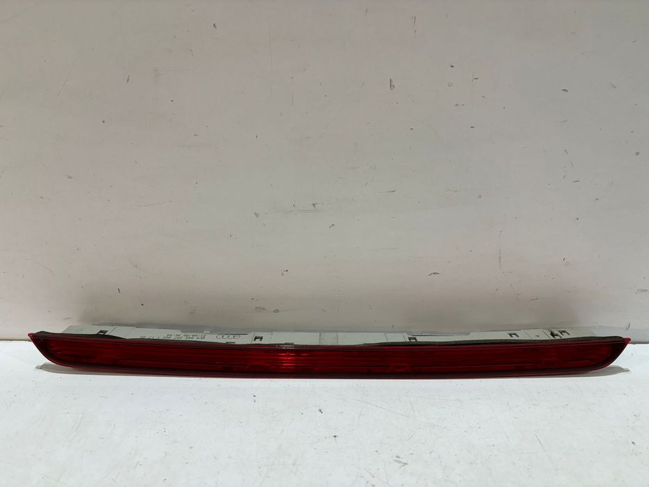 AUDI A4 B8 Avant Trzecie światło stopu - 16542