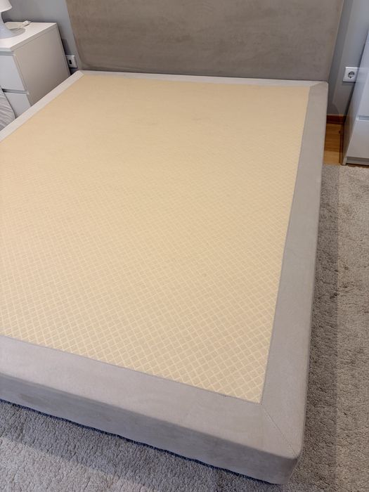 Estrutura da cama base e cabeceira 180x200 bege