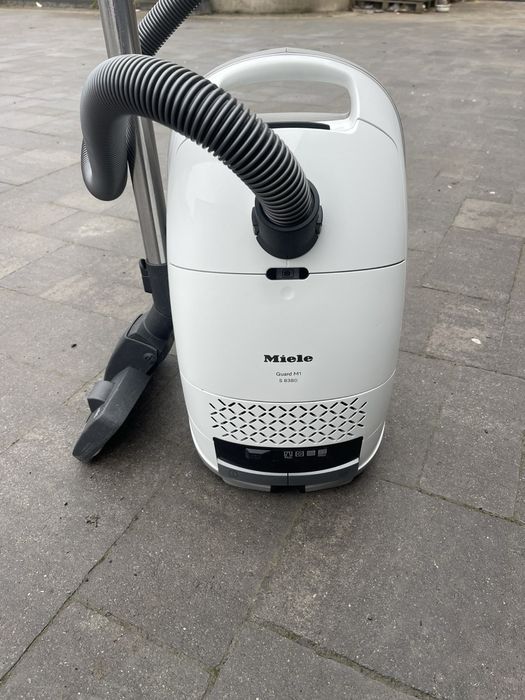 Пилосос Miele SVWF6 S8380 2025рік