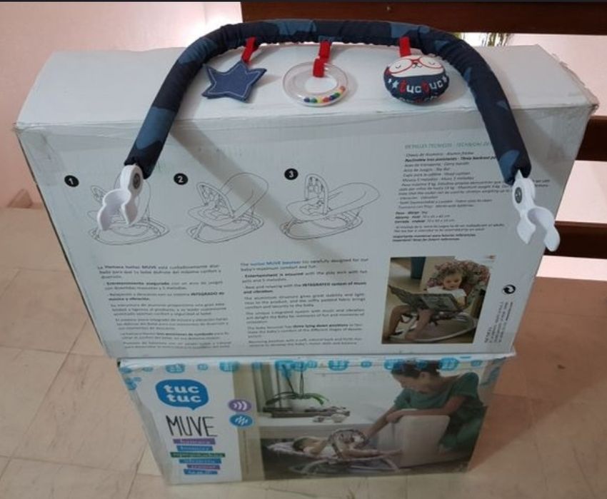 Espreguiçadeira de bebé de viagem e com música e vibração