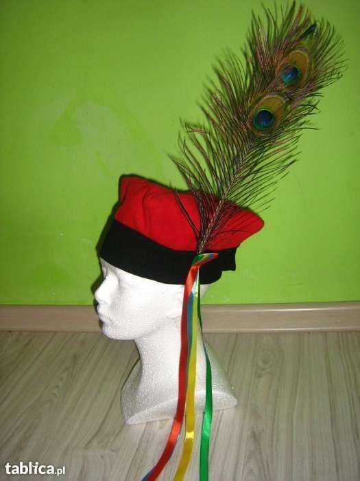 2 czapka krakowska krakuska rogatywka ludowa folk pawie pióra