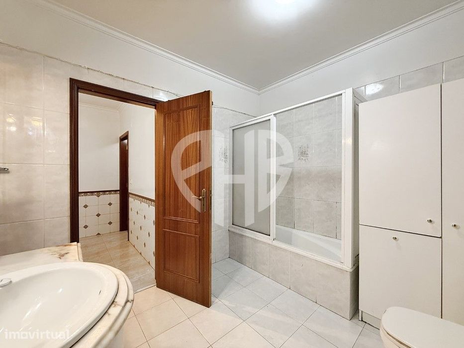 Apartamento T2 // Tapada das Mercês