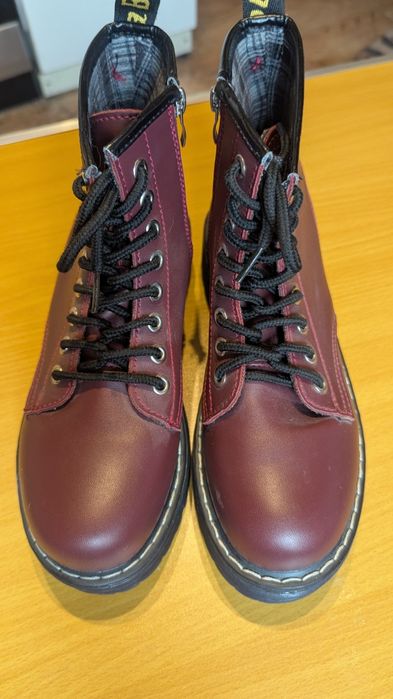 Nowe nie noszone buty zimowe żeńskie