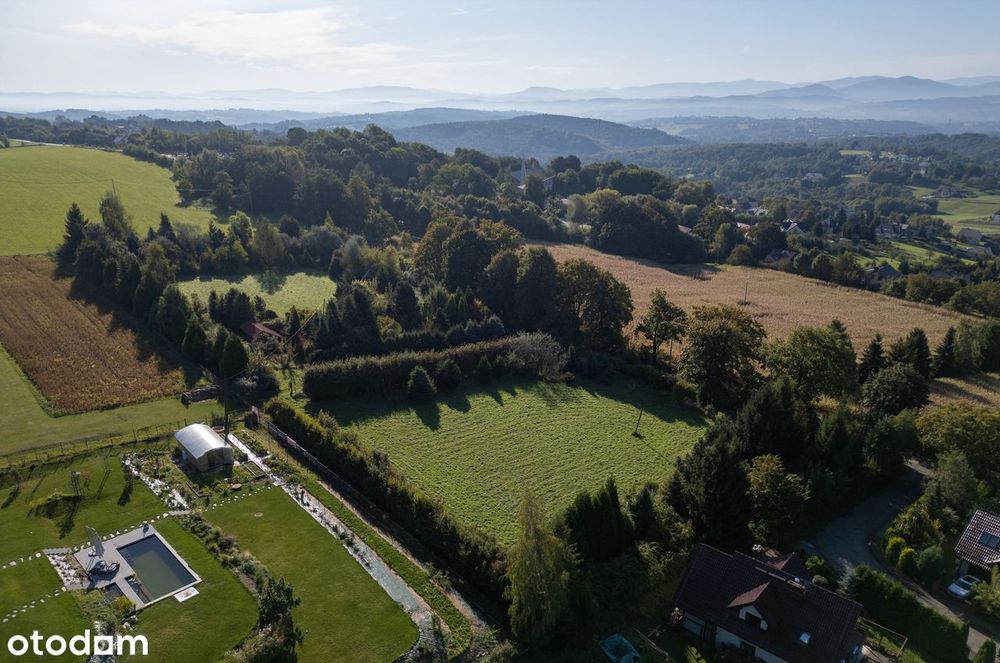 Malownicza działka z widokiem na góry i zielenią