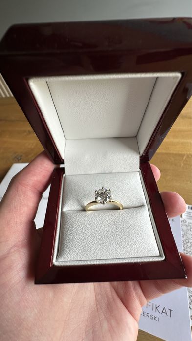 Pierscionek zareczynowy 1.1ct vvs2 rozm 10