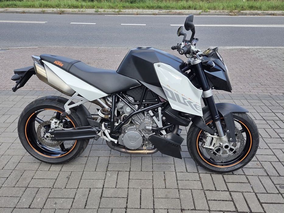 KTM