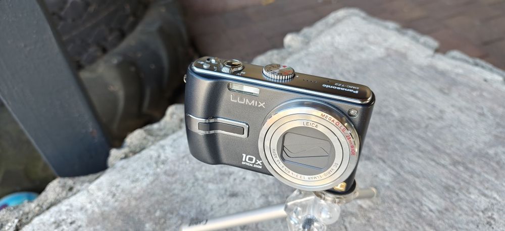 Panasonic Lumix DMC-TZ2