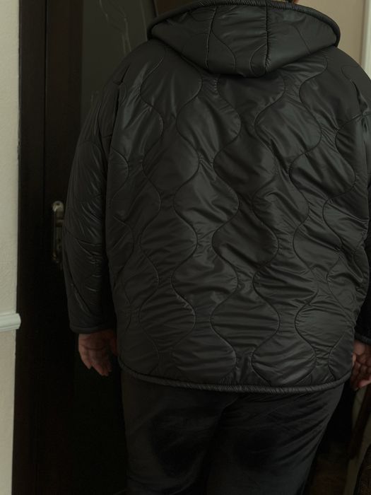 Куртка жіноча, велика, повнорозмірна!