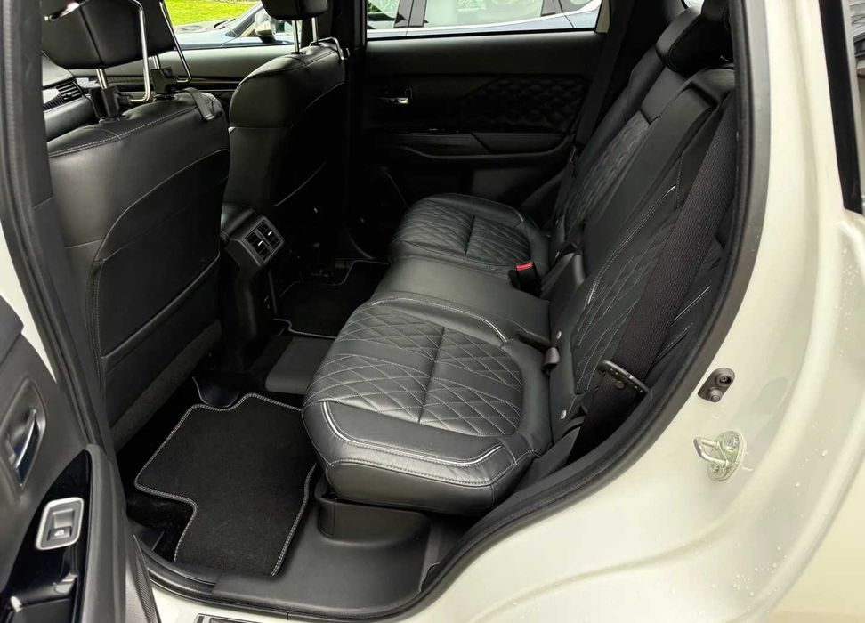 Mitsubishi Outlander 2.4 Plug in PHEV 2020