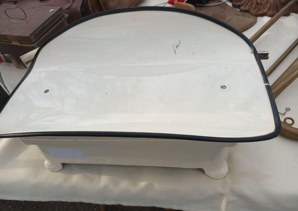 Balança antiga só 15€ para desocupar