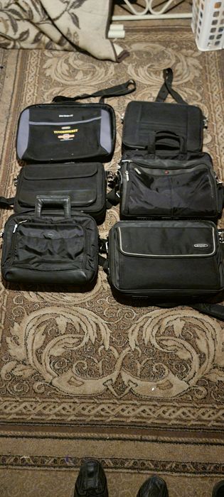 Torby case na laptopa