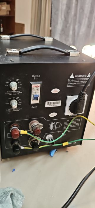 Стабілізатор. Luxeon FDR 5000VA