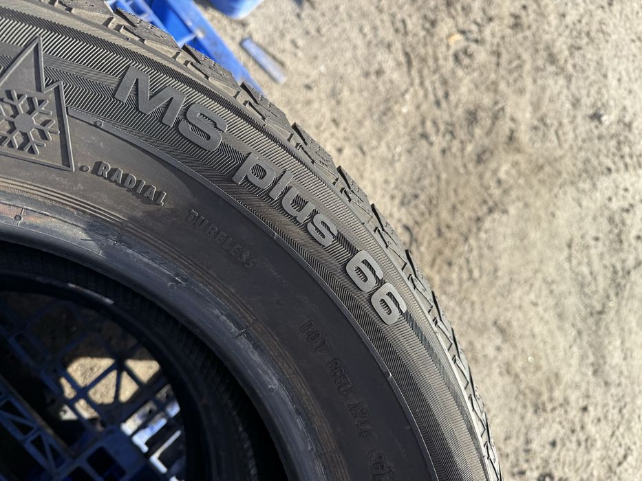 215/65 r15 Uniroyal MS Plus 66 Резина зимняя 98%