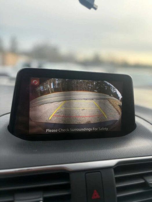 Mazda 3 Touring      2018