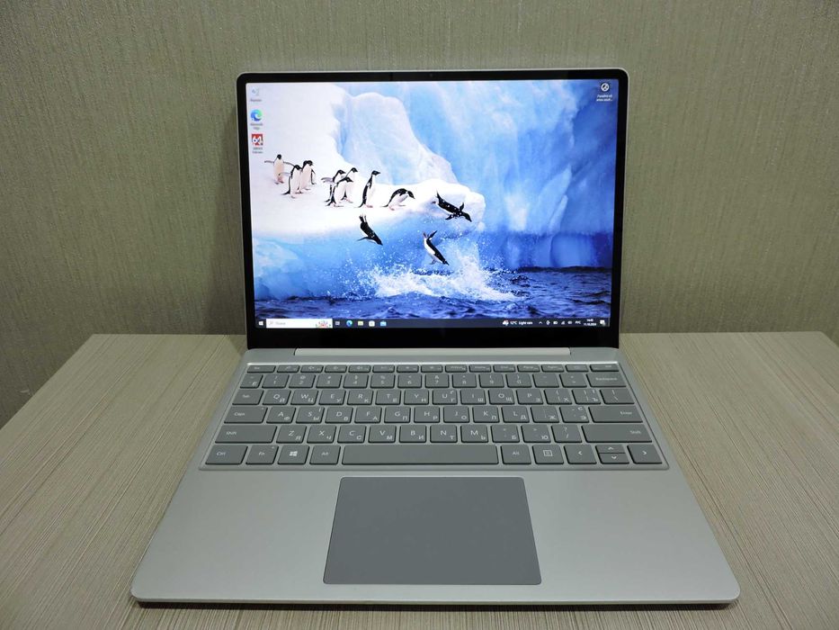 Microsoft Surface go 1943/12.4" FHD IPS/Core i5 1035G1/8GB/SSD 256/UHD