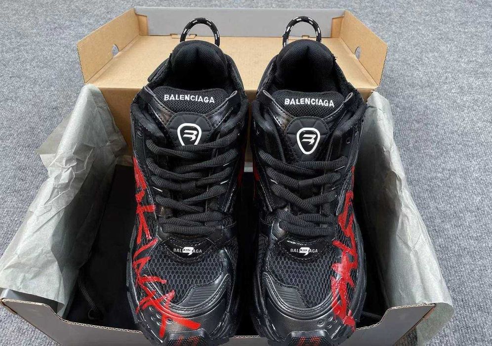 Balenciaga Runner Grafiti Buty