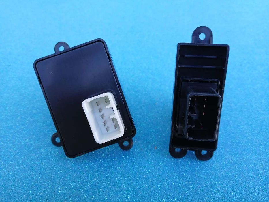Comando botão interruptor dos vidros Hyundai i30  93570-2L010   NOVO