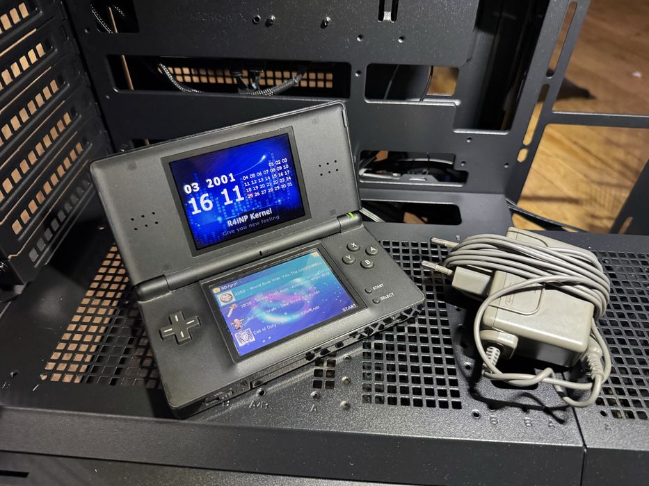 Nintendo DS Lite super stan+ programator R4i
