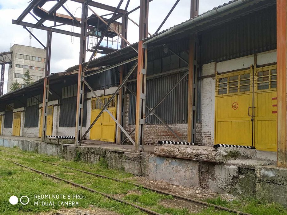 Продається прирейковий магазин склад