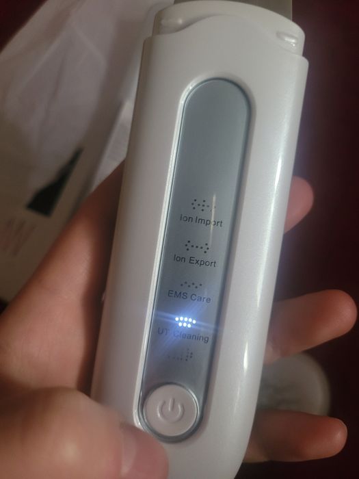 Ультразвуковий скрабер