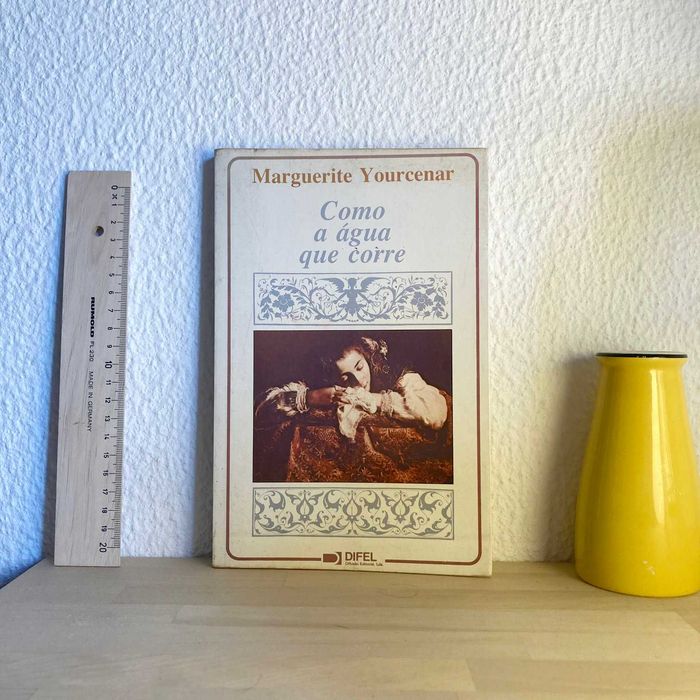 Como a água que corre · Marguerite Yourcenar