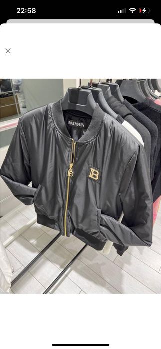 Куртка жіноча...