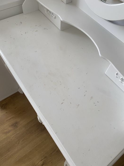REZERWACJA Biała toaletka