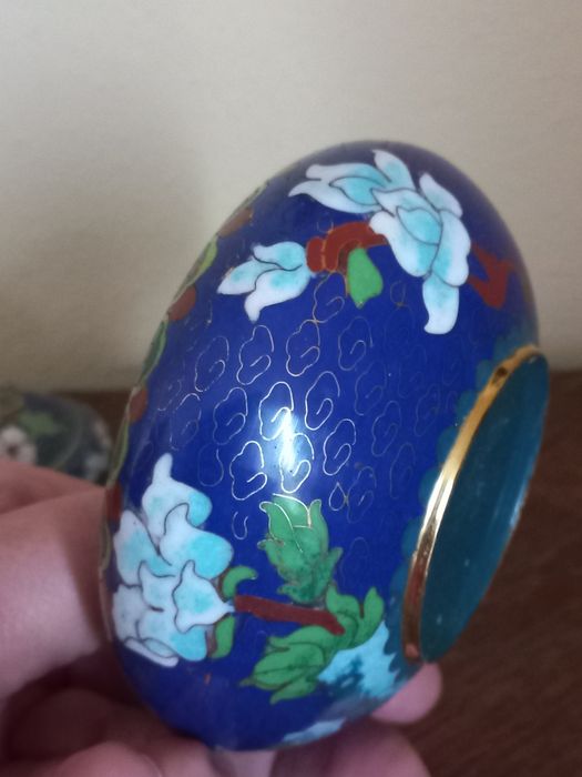 Eleganckie puzderko (bomboniera) - emalia komórkowa- cloisonne