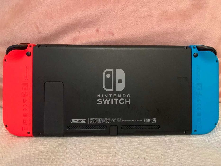 Консоль Nintendo Switch HAC-001(-01) V2 32GB Blue Red Б/У
