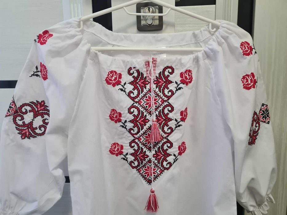 Вишиванка на дівчинку 152-158