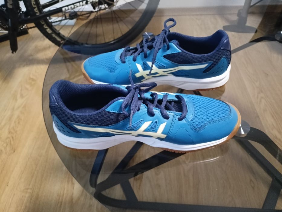 ASICS nowe buty halowe, rozmiar 42