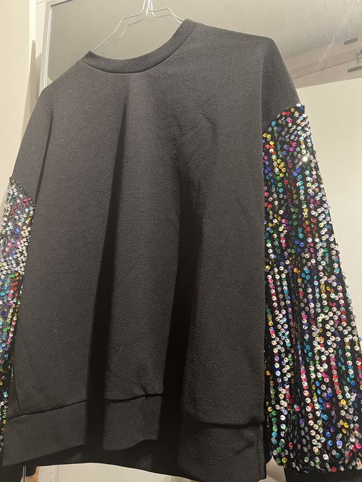 Blusa Lantejoulas preto tamnho S