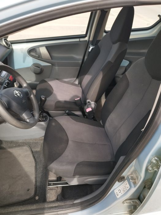 Toyota Aygo 1.0 VVT-i - 5 Portas - AC