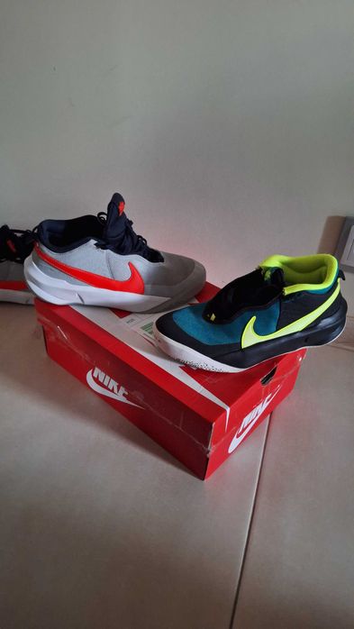 Buty Nike 40 adidasy sportowe Hustle