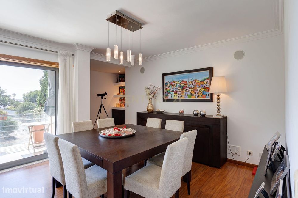 Apartamento T3 Porto Salvo | 3 Frentes | Suíte | Varandas | Garagem |