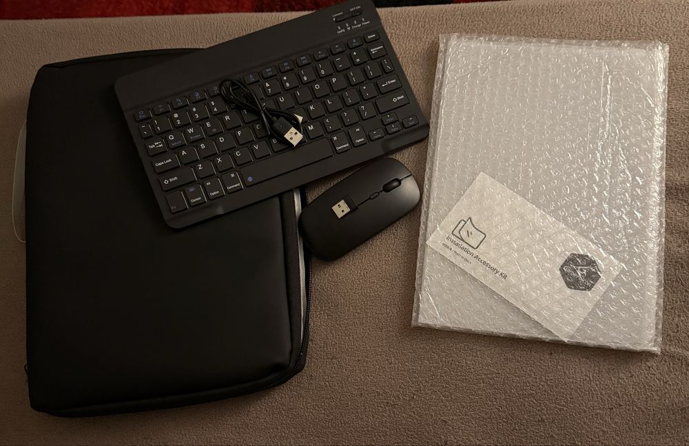 Ipad 10.ª Geração 64GB Wi-Fi + Teclado, Rato e  Caneta  | Como Novo