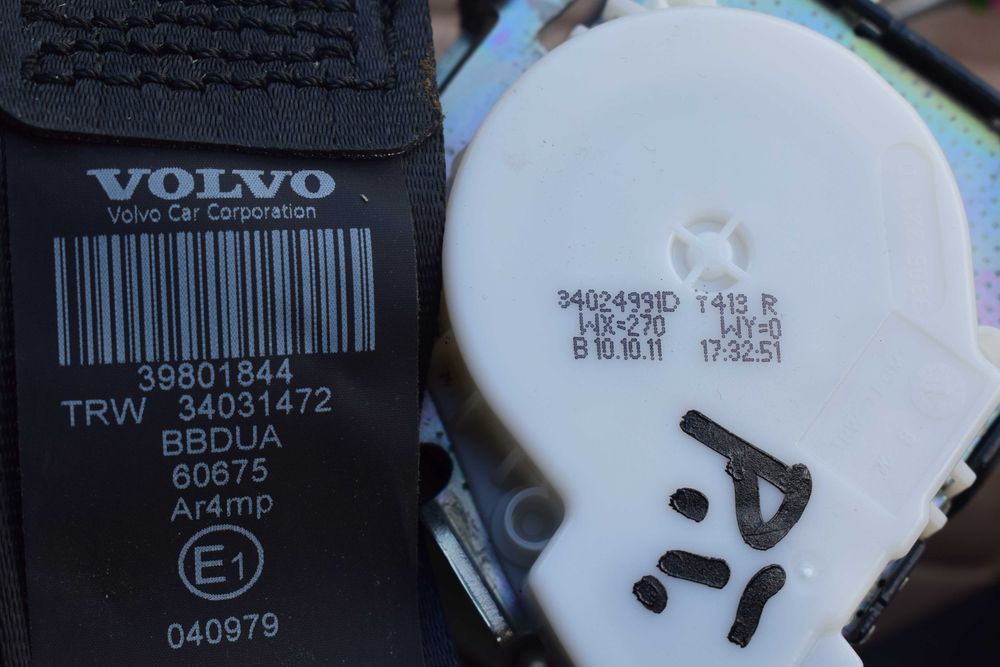 pas bezpieczeństwa lewy prawy VOLVO XC60 I 12r. 398.01844