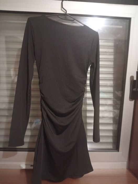 Vestido preto manga