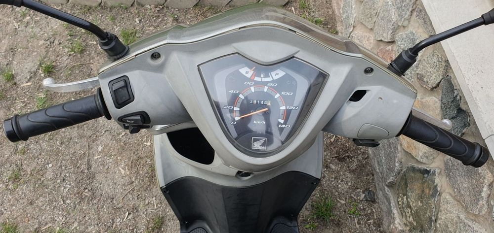 Продам. Honda dio 110.