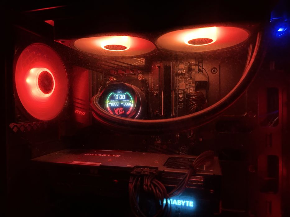 Komputer + monitor Ryzen 5 5600 | RX 7600 XT 16GB | 32GB RAM