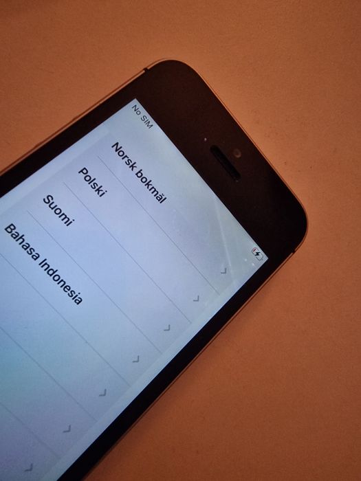 Iphone SE 128GB  iOS 15