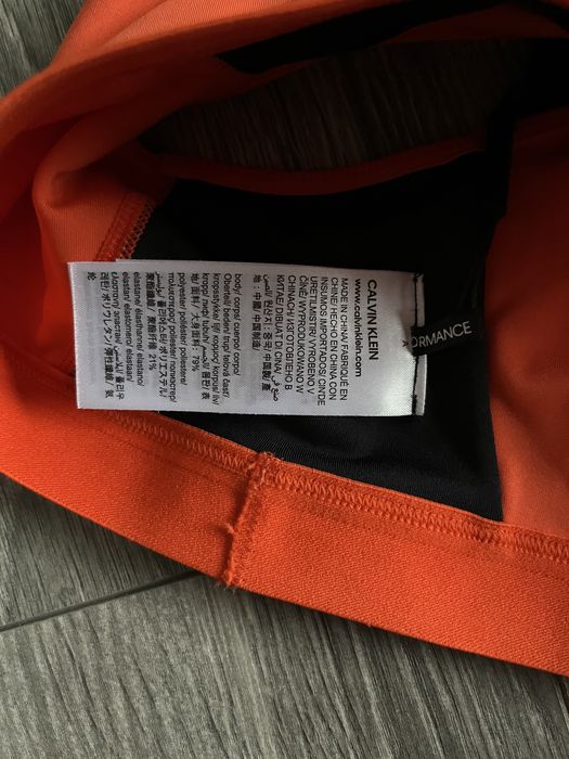 Nowy z metką Biustonosz sportowy, top  Calvin Klein Rozmiar L